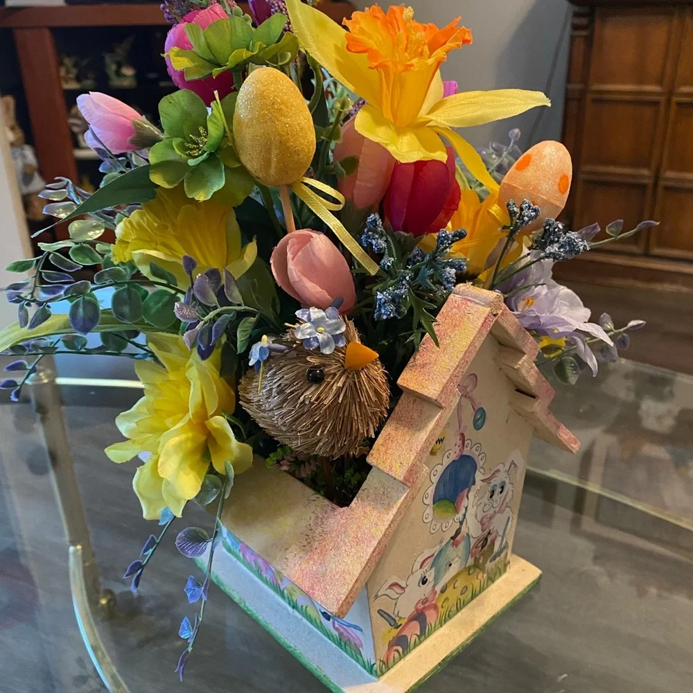 Easter/Spring Table Decor - Picture 4 of 6